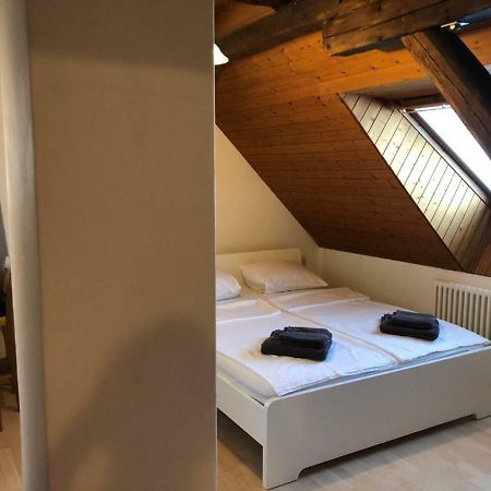 Отель A&B Casa Blanca Apartman Веттинген Экстерьер фото