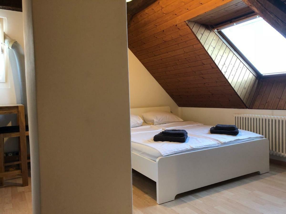 Отель A&B Casa Blanca Apartman Веттинген Экстерьер фото
