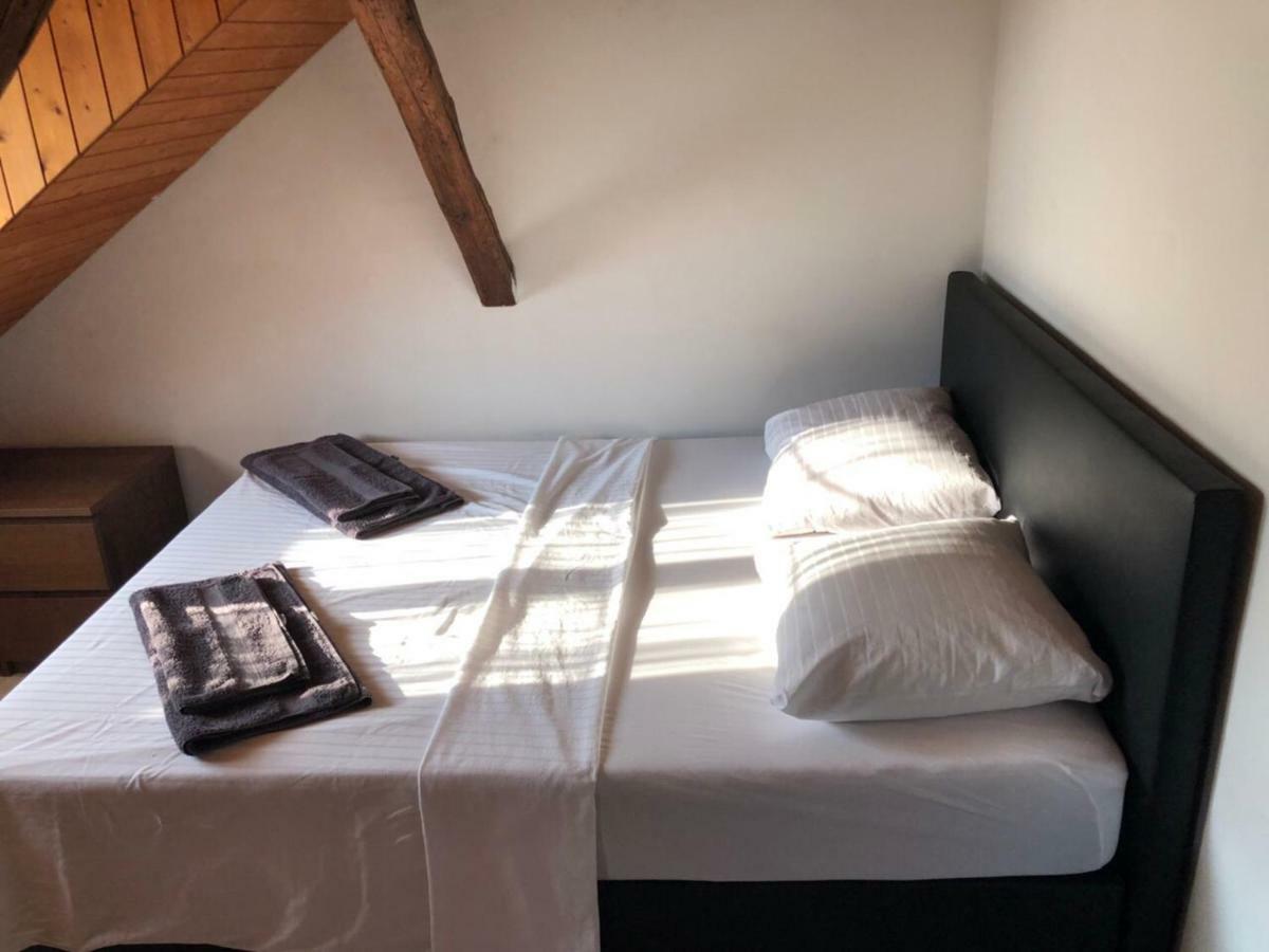 Отель A&B Casa Blanca Apartman Веттинген Экстерьер фото