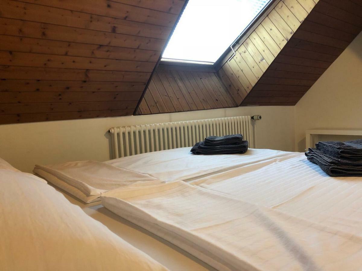 Отель A&B Casa Blanca Apartman Веттинген Экстерьер фото